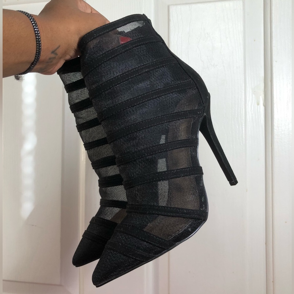 Liliana Solid & Mesh Black Point Toe Booties